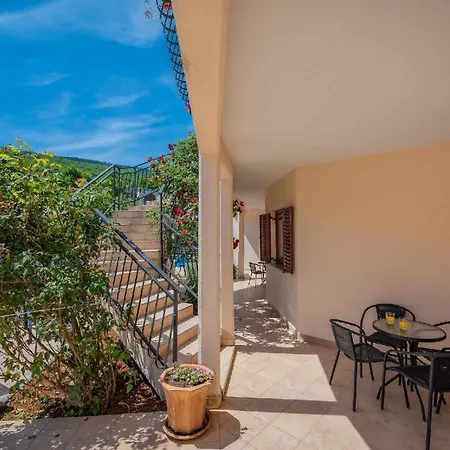 Fuer 5 Personen Ca 53 Qm In Labin, Istrien Bucht Von Rasa